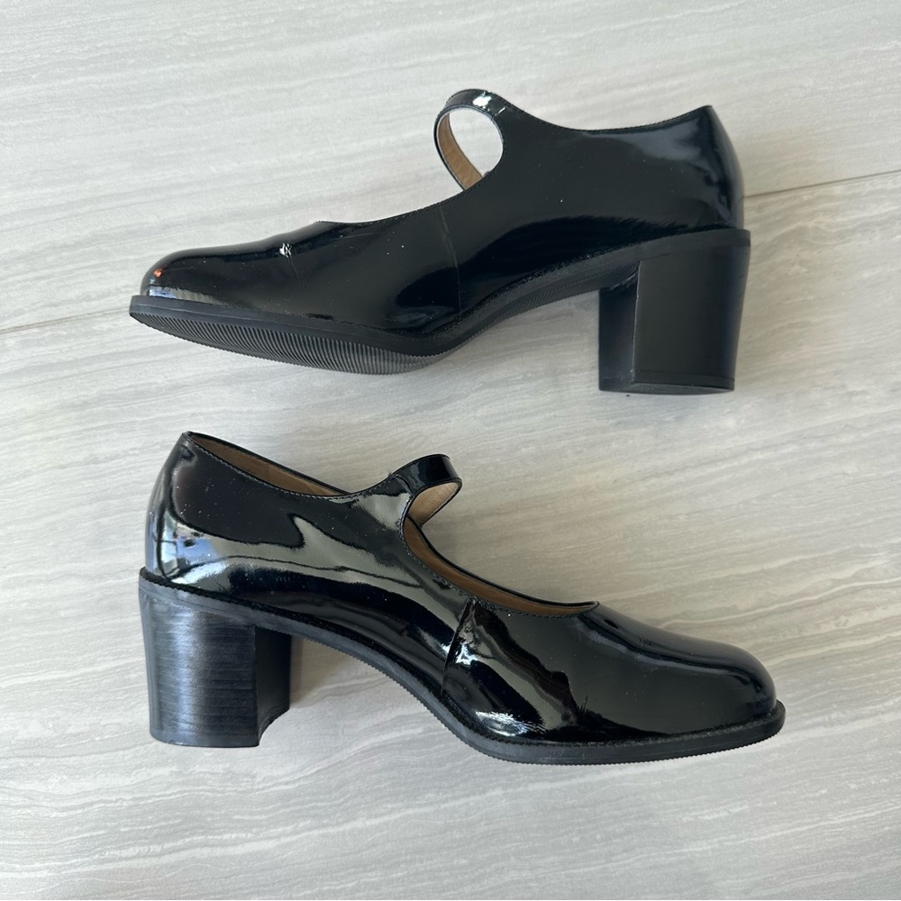 Nine West • Mary Janes - Picture 12 of 15